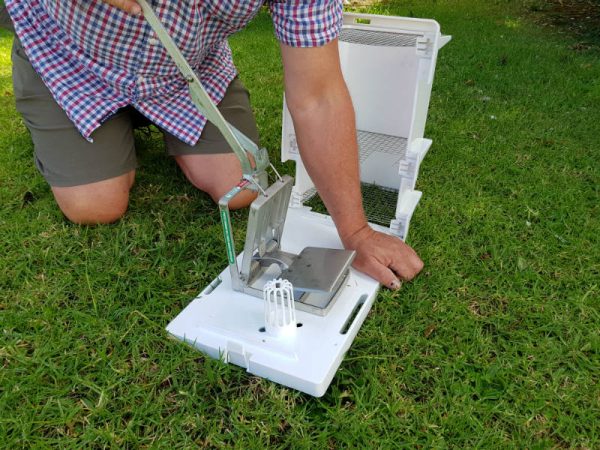 How to set a DOC200 with the DOC trap setting tool.